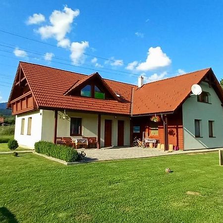 Ubytovanie U Huberta Bešeňová Eksteriør billede