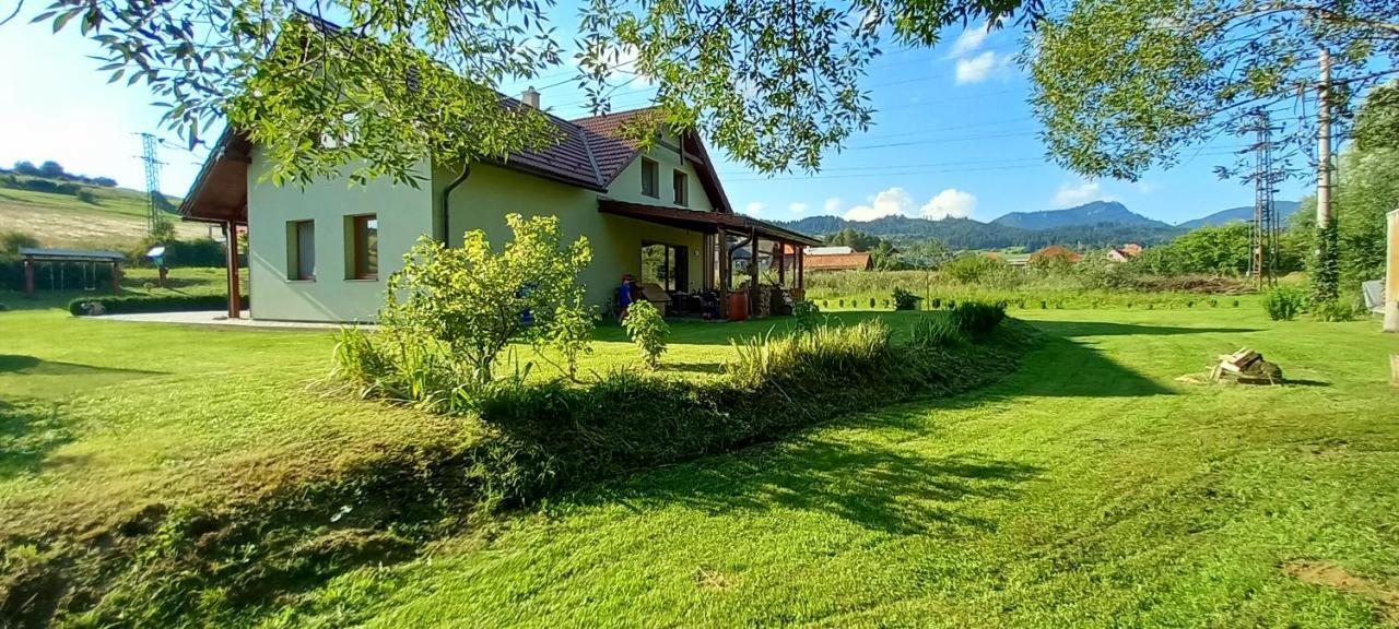 Ubytovanie U Huberta Bešeňová Eksteriør billede